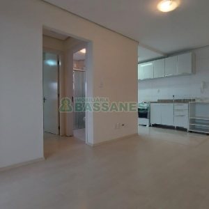 Apartamento com 58m², 2 dormitórios, 1 vaga, no bairro Madureira em Caxias do Sul para Alugar