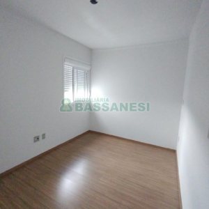 Apartamento com 52m², 2 dormitórios, 1 vaga, no bairro Belo Horizonte em Caxias do Sul para Alugar