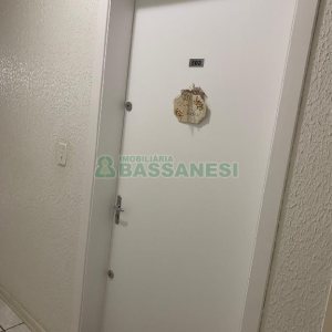 Apto Mobiliado com 56m², 2 dormitórios, 1 vaga, no bairro Cinqüentenário em Caxias do Sul para Alugar