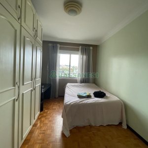 Casa Mobiliada com 280m², 3 dormitórios, 2 vagas, no bairro Cinqüentenário em Caxias do Sul para Alugar