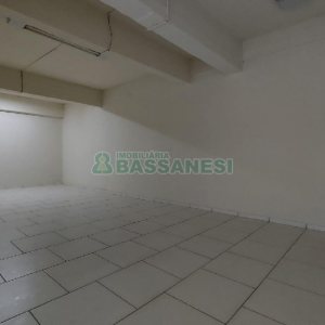 Loja com 514m², no bairro Lourdes em Caxias do Sul para Alugar