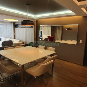 Apartamento com 145m², 3 dormitórios, 2 vagas, no bairro Villagio Iguatemi em Caxias do Sul para Comprar