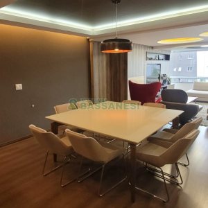 Apartamento com 145m², 3 dormitórios, 2 vagas, no bairro Villagio Iguatemi em Caxias do Sul para Comprar