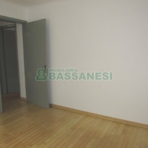 Apartamento com 82m², 2 dormitórios, 1 vaga, no bairro Santa Catarina em Caxias do Sul para Alugar
