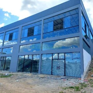 Sala com 430m², no bairro Esplanada em Caxias do Sul para Alugar