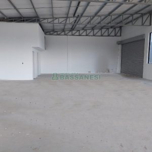 Sala com 430m², no bairro Esplanada em Caxias do Sul para Alugar
