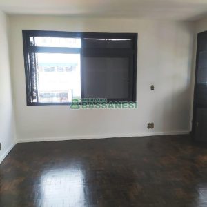 Predio com 344m², 4 dormitórios, no bairro Centro em Caxias do Sul para Comprar