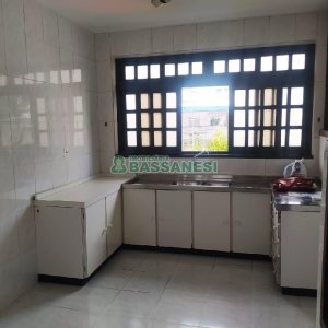 Predio com 344m², 4 dormitórios, no bairro Centro em Caxias do Sul para Comprar