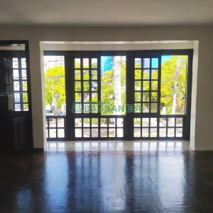 Predio com 344m², 4 dormitórios, no bairro Centro em Caxias do Sul para Comprar