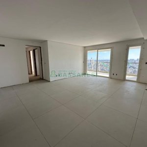 Apartamento com 110m², 3 dormitórios, 2 vagas, no bairro Petrópolis em Caxias do Sul para Comprar