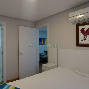 Apto Mobiliado com 49m², 1 dormitório, 1 vaga, no bairro Villagio Iguatemi em Caxias do Sul para Alugar