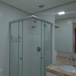 Apto Mobiliado com 49m², 1 dormitório, 1 vaga, no bairro Villagio Iguatemi em Caxias do Sul para Alugar