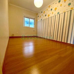 Apartamento com 116m², 3 dormitórios, 1 vaga, no bairro Charqueadas em Caxias do Sul para Comprar