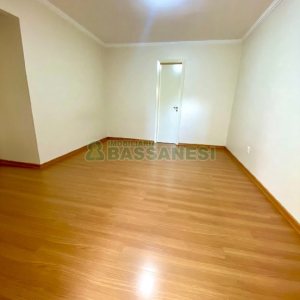 Apartamento com 116m², 3 dormitórios, 1 vaga, no bairro Charqueadas em Caxias do Sul para Comprar