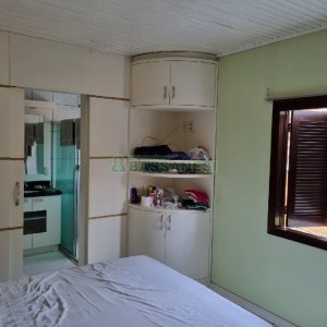 Casa com 180m², 3 dormitórios, 2 vagas, no bairro Desvio Rizzo em Caxias do Sul para Comprar