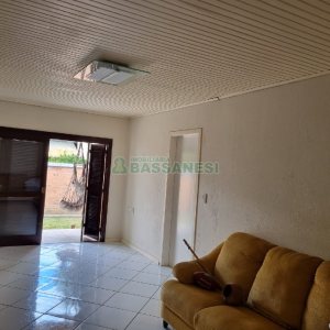 Casa com 180m², 3 dormitórios, 2 vagas, no bairro Desvio Rizzo em Caxias do Sul para Comprar