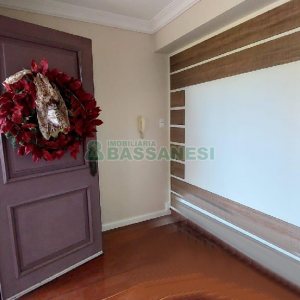 Casa com 240m², 6 dormitórios, 3 vagas, no bairro São Leopoldo em Caxias do Sul para Alugar