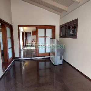 Casa com 240m², 6 dormitórios, 3 vagas, no bairro São Leopoldo em Caxias do Sul para Alugar