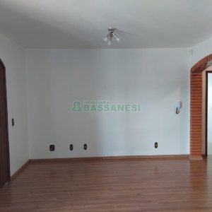 Casa com 260m², 3 dormitórios, 3 vagas, no bairro Santa Catarina em Caxias do Sul para Comprar