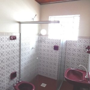 Casa com 180m², 4 dormitórios, 1 vaga, no bairro Lourdes em Caxias do Sul para Alugar