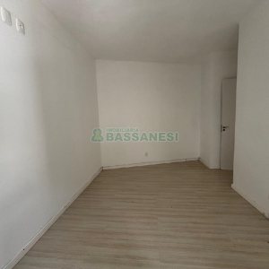 Apartamento com 68m², 2 dormitórios, 1 vaga, no bairro Jardim América em Caxias do Sul para Alugar