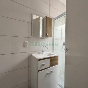 Apartamento com 68m², 2 dormitórios, 1 vaga, no bairro Jardim América em Caxias do Sul para Alugar
