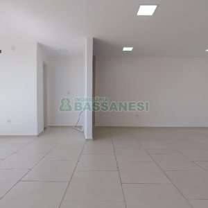 Sala com 35m², 1 vaga, no bairro Santa Catarina em Caxias do Sul para Alugar