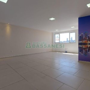 Sala com 35m², 1 vaga, no bairro Santa Catarina em Caxias do Sul para Alugar