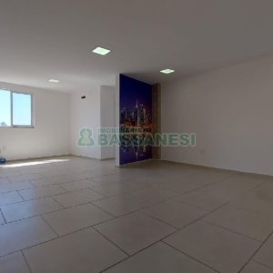 Sala com 35m², 1 vaga, no bairro Santa Catarina em Caxias do Sul para Alugar
