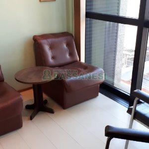 Sala com 58m², 1 vaga, no bairro São Pelegrino em Caxias do Sul para Comprar