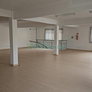 Sala com 140m², no bairro Pio X em Caxias do Sul para Alugar