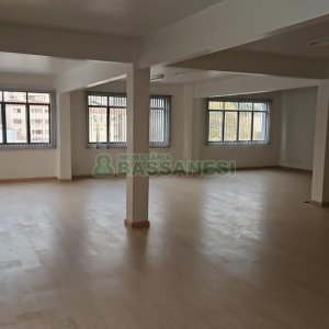 Sala com 140m², no bairro Pio X em Caxias do Sul para Alugar