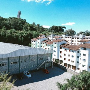 Pavilhão com 1900m², no bairro Santa Catarina em Caxias do Sul para Alugar ou Comprar