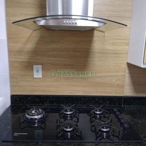 Apto Mobiliado com 49m², 2 dormitórios, 1 vaga, no bairro Bela Vista em Caxias do Sul para Alugar