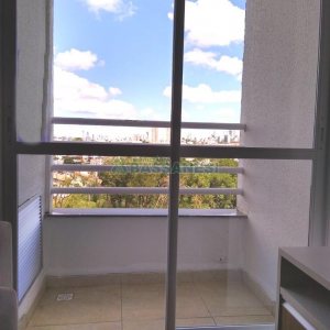 Apto Mobiliado com 49m², 2 dormitórios, 1 vaga, no bairro Bela Vista em Caxias do Sul para Alugar