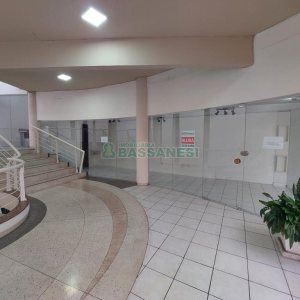 Loja com 23m², no bairro Centro em Caxias do Sul para Alugar