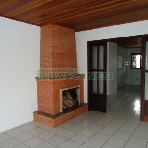 Casa com 242m², 5 dormitórios, 2 vagas, no bairro Esplanada em Caxias do Sul para Comprar