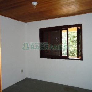 Casa com 242m², 5 dormitórios, 2 vagas, no bairro Esplanada em Caxias do Sul para Comprar
