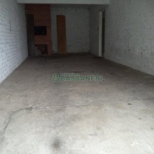 Casa com 242m², 5 dormitórios, 2 vagas, no bairro Esplanada em Caxias do Sul para Comprar
