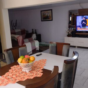 Casa com 170m², 6 dormitórios, 2 vagas, no bairro Bela Vista em Caxias do Sul para Comprar