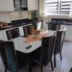 Casa com 170m², 6 dormitórios, 2 vagas, no bairro Bela Vista em Caxias do Sul para Comprar