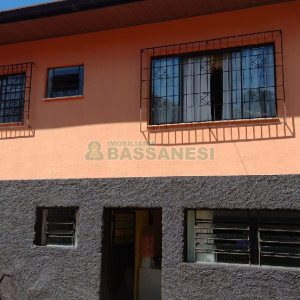 Casa com 170m², 6 dormitórios, 2 vagas, no bairro Bela Vista em Caxias do Sul para Comprar