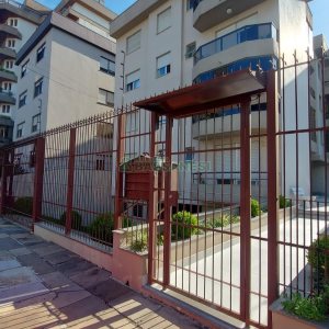 Apartamento com 88m², 3 dormitórios, 2 vagas, no bairro Pio X em Caxias do Sul para Comprar