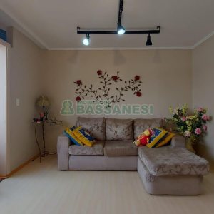 Apartamento com 88m², 3 dormitórios, 2 vagas, no bairro Pio X em Caxias do Sul para Comprar