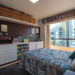 Apartamento com 88m², 3 dormitórios, 2 vagas, no bairro Pio X em Caxias do Sul para Comprar