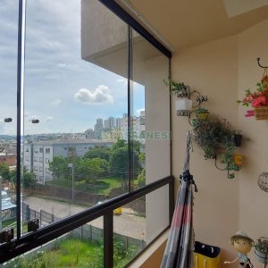 Apartamento com 88m², 3 dormitórios, 2 vagas, no bairro Pio X em Caxias do Sul para Comprar