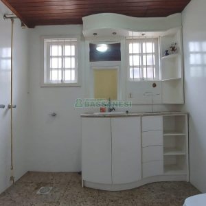 Casa com 340m², 3 dormitórios, 3 vagas, no bairro Panazzolo em Caxias do Sul para Comprar