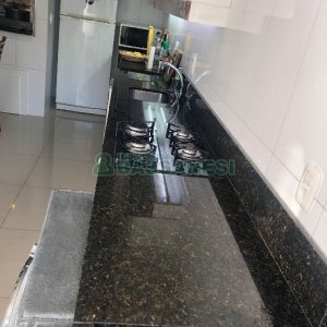 Apto Mobiliado com 86m², 2 dormitórios, 2 vagas, no bairro Cinqüentenário em Caxias do Sul para Alugar