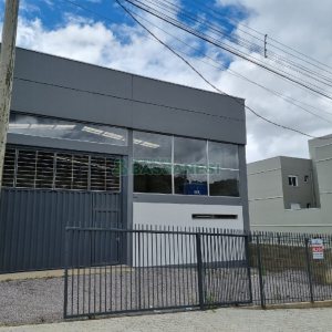 Pavilhão com 287m², no bairro Salgado Filho em Caxias do Sul para Alugar