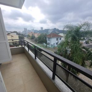 Apartamento com 110m², 3 dormitórios, 1 vaga, no bairro Cruzeiro em Caxias do Sul para Alugar